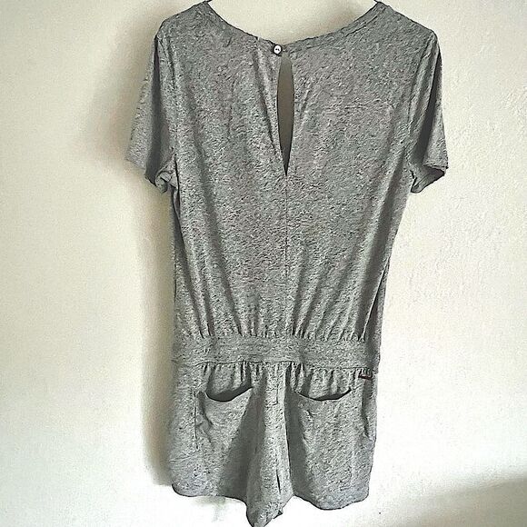 Grey cotton romper - Anthropologie Breeze Romper Tee shirt shorts NWT - Picture 5 of 16